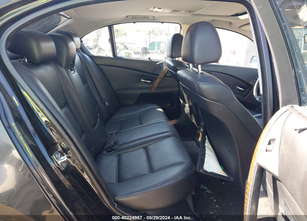 2007 BMW 525I VIN: WBANE535X7CW68387