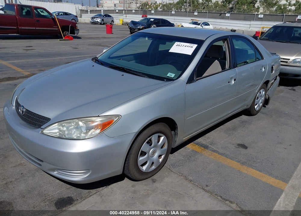 2002 TOYOTA CAMRY LE VIN: 4T1BE32K82U553447