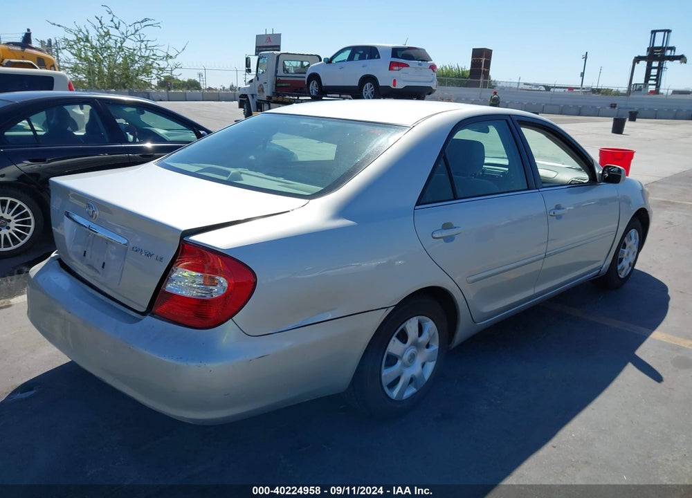 2002 TOYOTA CAMRY LE VIN: 4T1BE32K82U553447