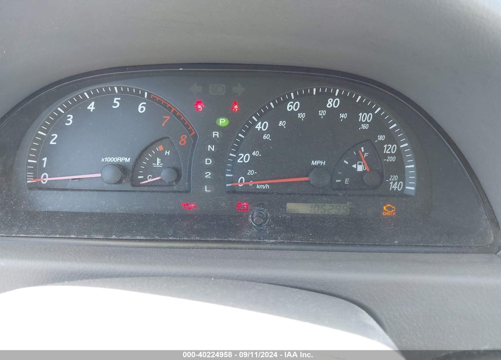 2002 TOYOTA CAMRY LE VIN: 4T1BE32K82U553447