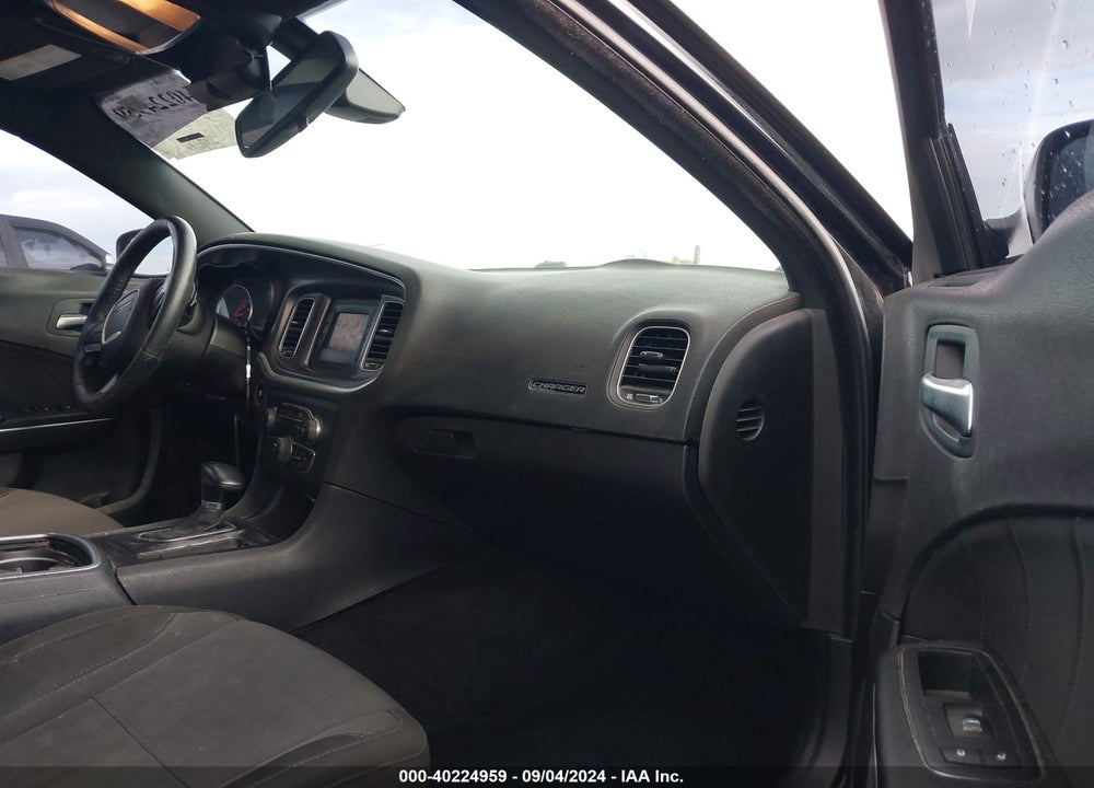 2017 DODGE CHARGER SE RWD VIN: 2C3CDXBGXHH503521