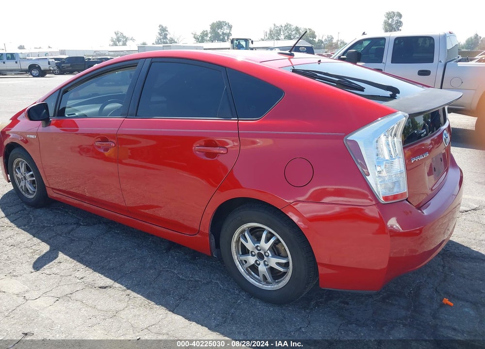 2011 TOYOTA PRIUS TWO VIN: JTDKN3DU5B0317879