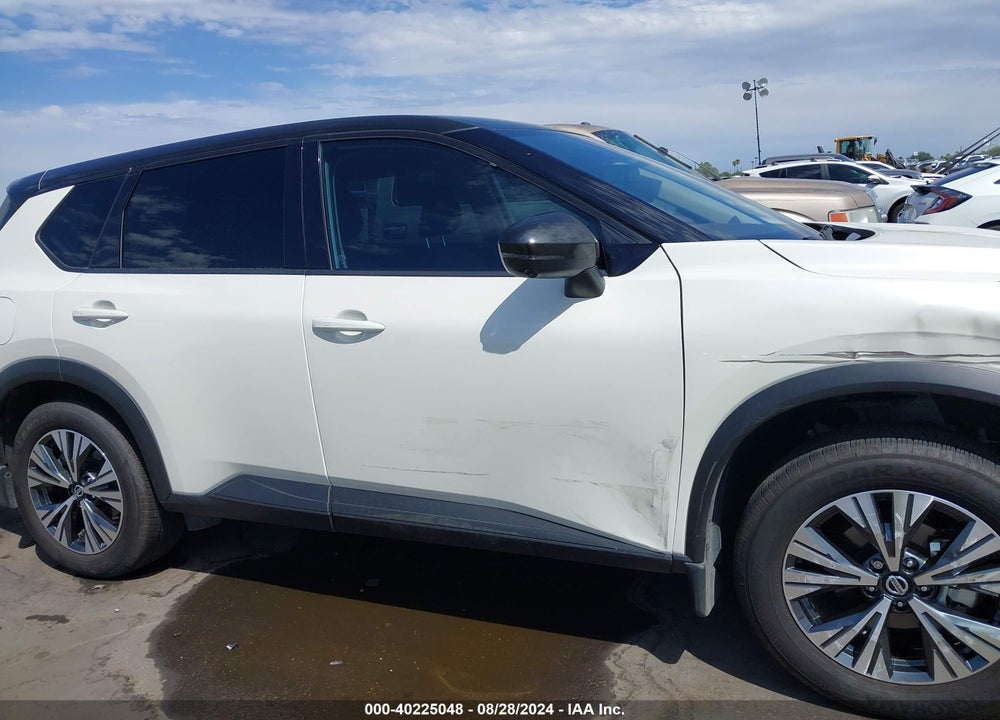 2021 NISSAN ROGUE SV FWD VIN: JN8AT3BA7MW014195