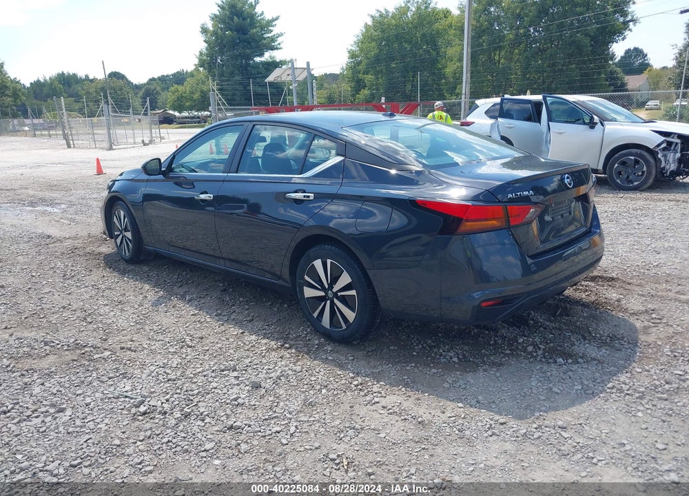 2022 NISSAN ALTIMA SV FWD VIN: 1N4BL4DV0NN301011