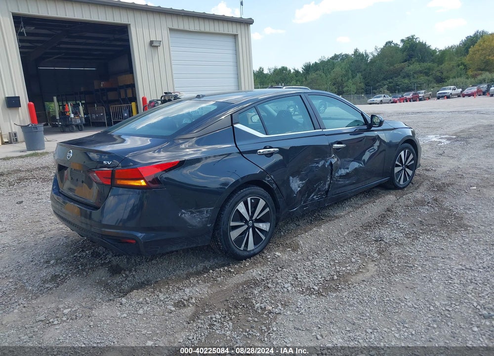 2022 NISSAN ALTIMA SV FWD VIN: 1N4BL4DV0NN301011