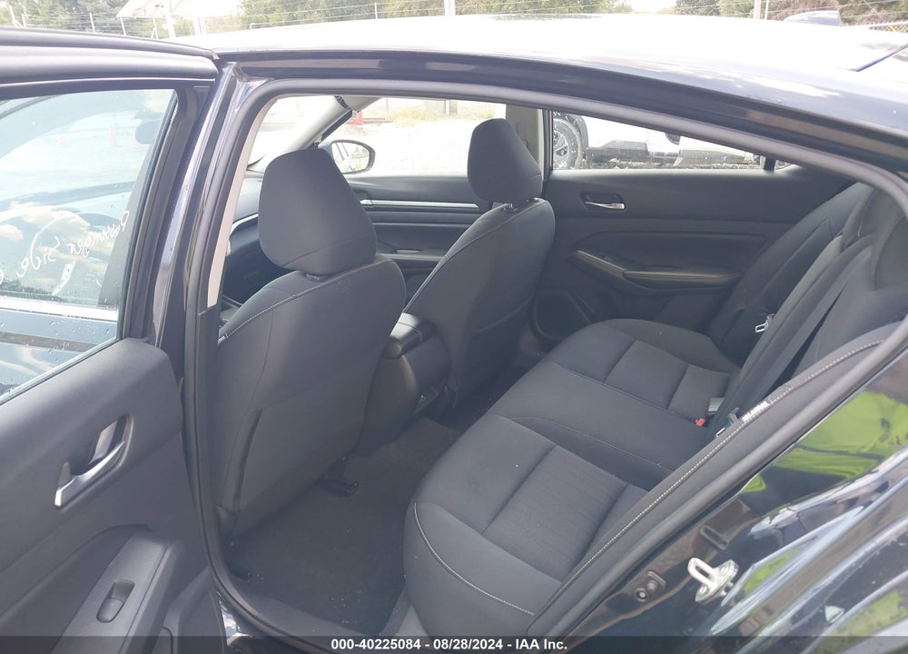 2022 NISSAN ALTIMA SV FWD VIN: 1N4BL4DV0NN301011