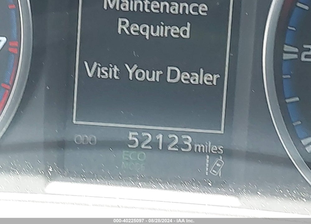 2018 TOYOTA RAV4 XLE VIN: JTMWFREVXJD114910