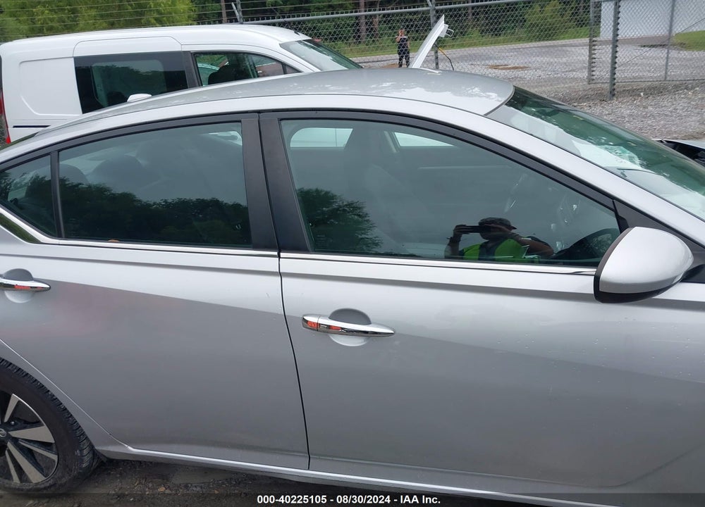2022 NISSAN ALTIMA SV FWD VIN: 1N4BL4DV3NN360201