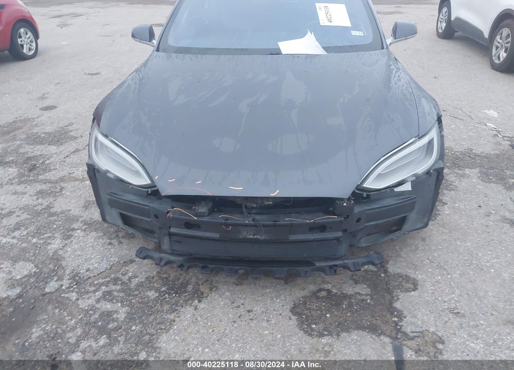 2017 TESLA MODEL S VIN: 5YJSA1E26HF202201