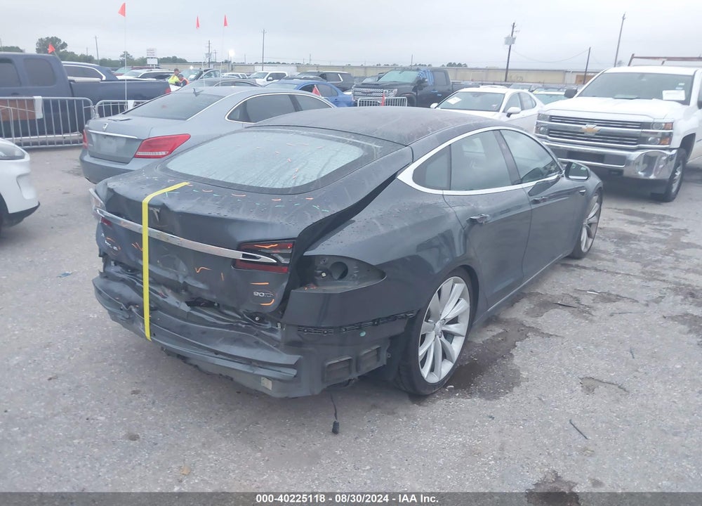 2017 TESLA MODEL S VIN: 5YJSA1E26HF202201