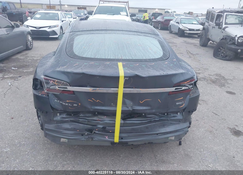 2017 TESLA MODEL S VIN: 5YJSA1E26HF202201