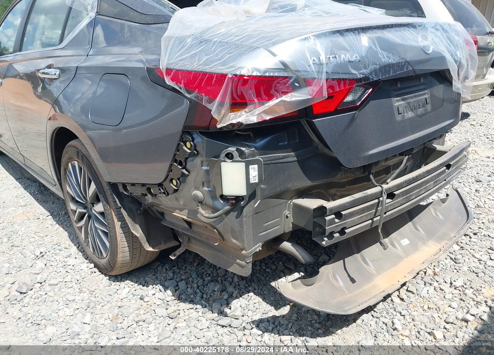 2024 NISSAN ALTIMA SV FWD VIN: 1N4BL4DV3RN352153
