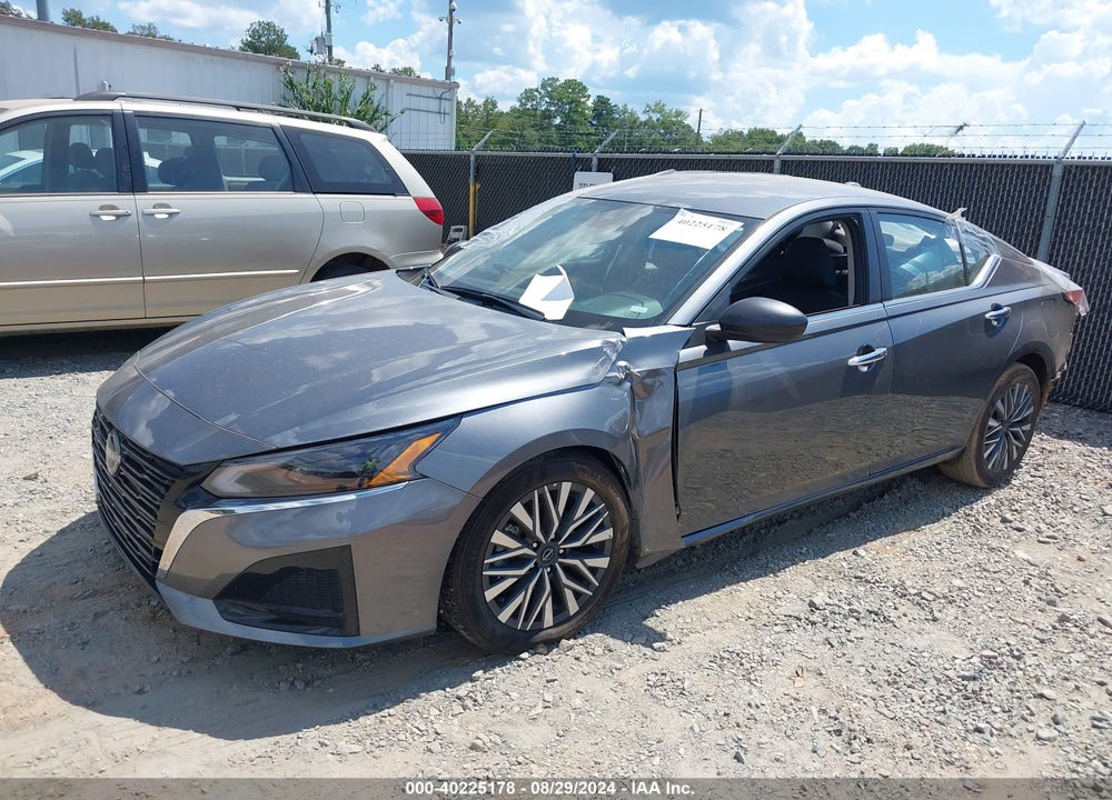 2024 NISSAN ALTIMA SV FWD VIN: 1N4BL4DV3RN352153