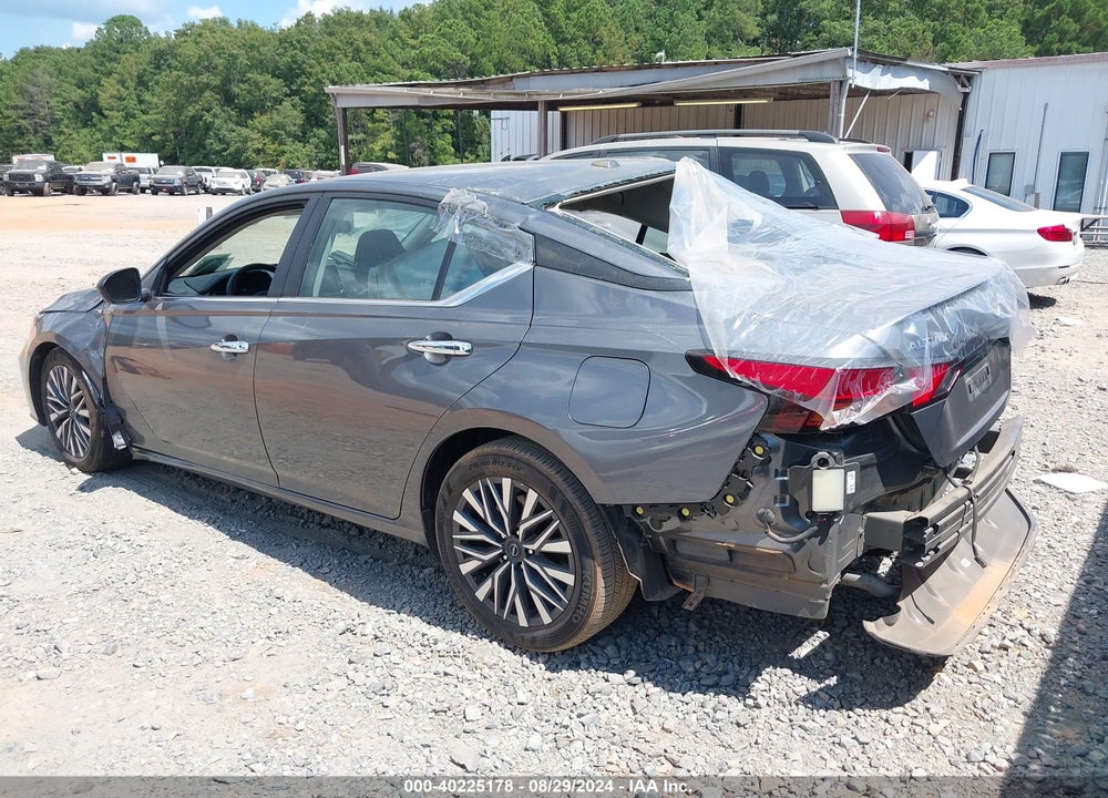 2024 NISSAN ALTIMA SV FWD VIN: 1N4BL4DV3RN352153