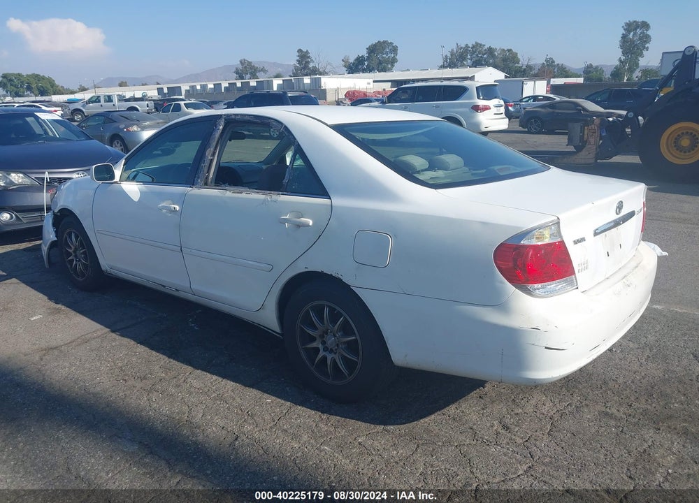 2005 TOYOTA CAMRY LE VIN: 4T1BE32K45U636667