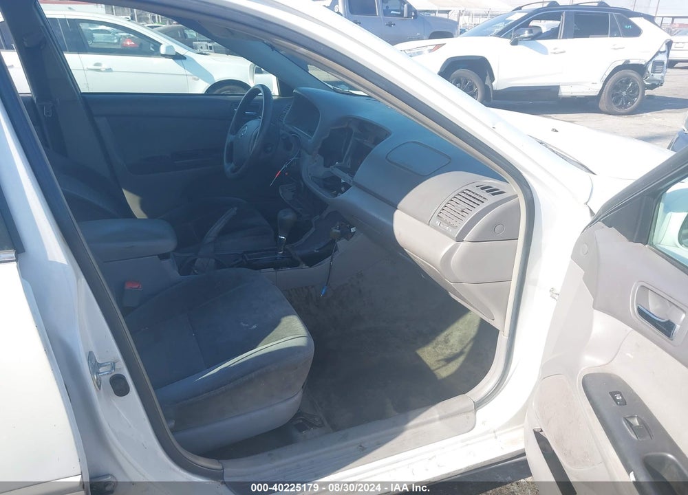 2005 TOYOTA CAMRY LE VIN: 4T1BE32K45U636667
