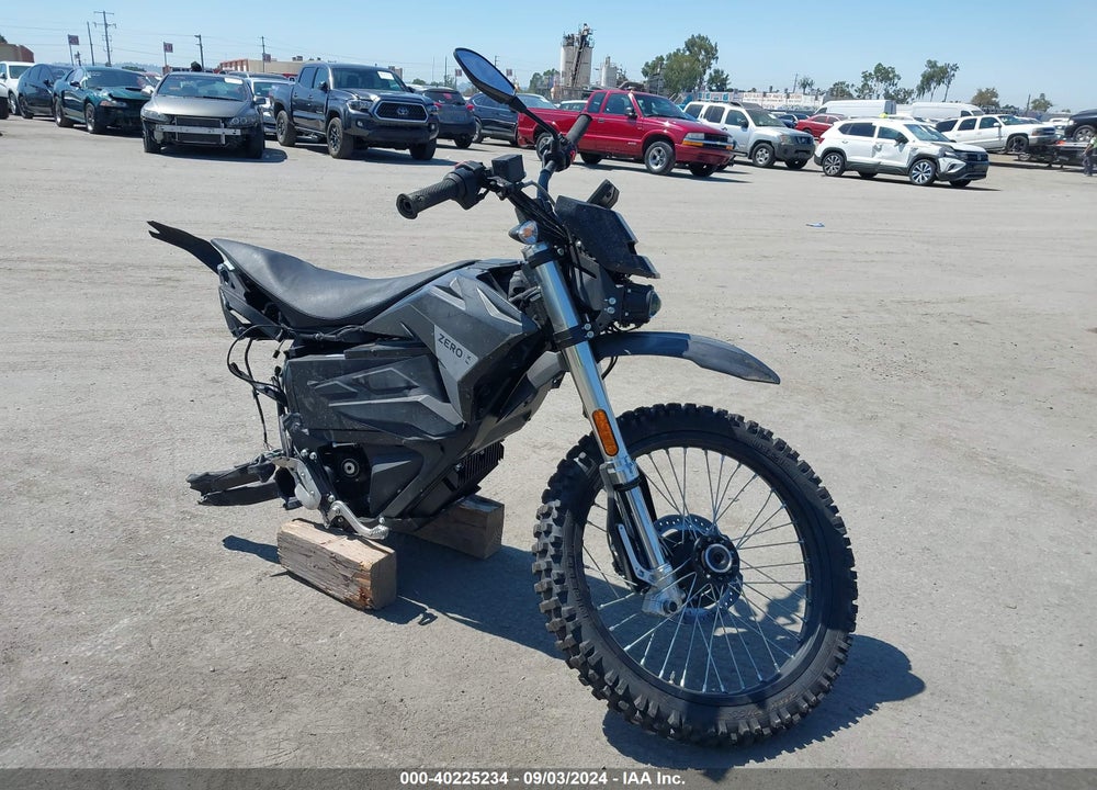 2023 ZERO MOTORCYCLES INC FX VIN: 538XXDZ42PCC23277