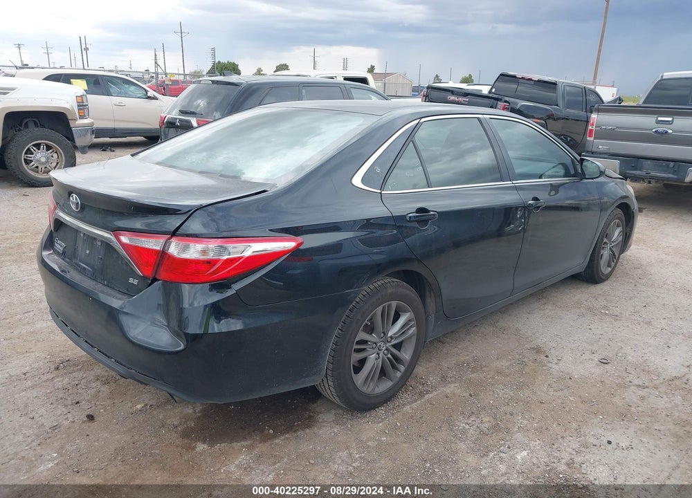 2015 TOYOTA CAMRY SE VIN: 4T1BF1FK1FU044270