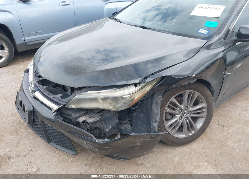 2015 TOYOTA CAMRY SE VIN: 4T1BF1FK1FU044270
