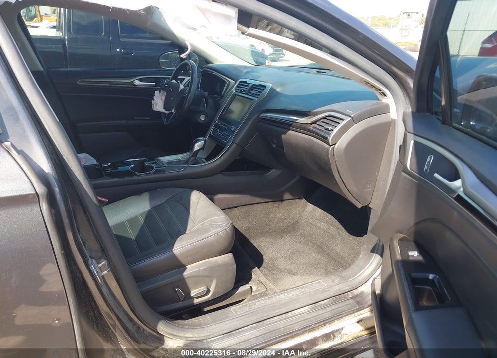 2016 FORD FUSION SE VIN: 1FA6P0HD1G5115111