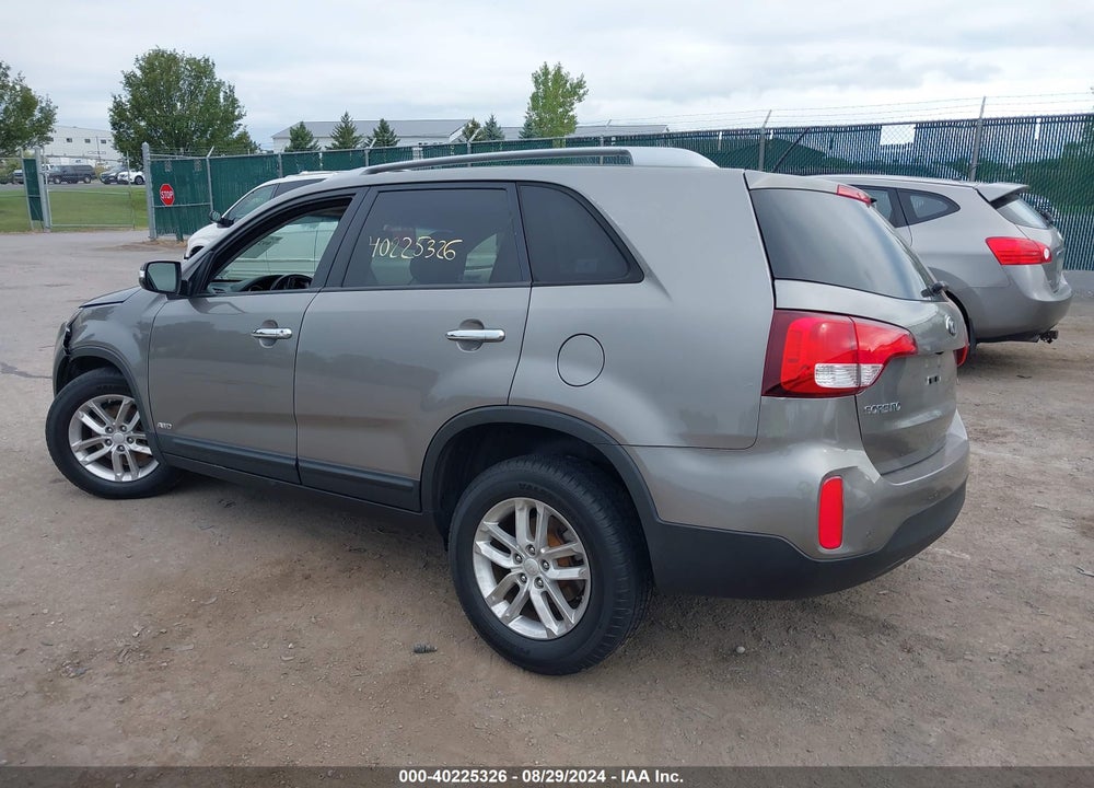 2014 KIA SORENTO LX VIN: 5XYKTCA62EG522652