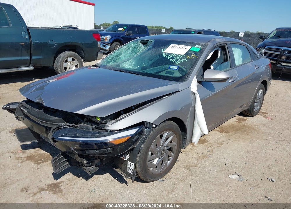 2024 HYUNDAI ELANTRA SEL VIN: KMHLM4DG9RU754600