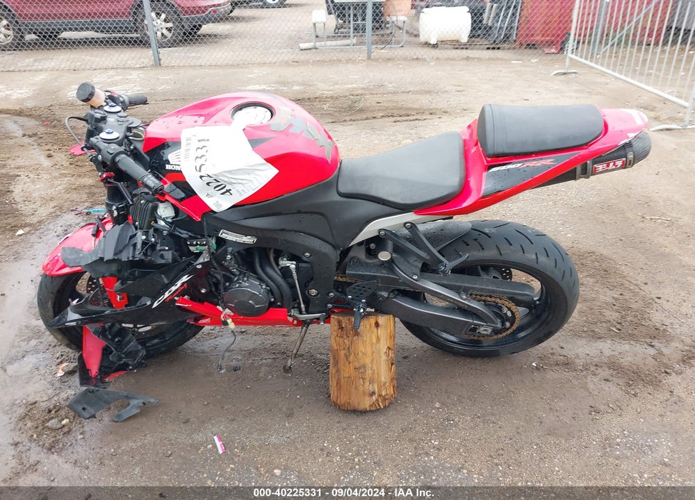 2008 HONDA CBR600 RR VIN: JH2PC40018M107082