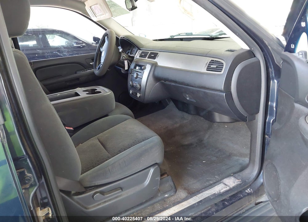 2007 CHEVROLET TAHOE LS VIN: 1GNFC13C67J359524