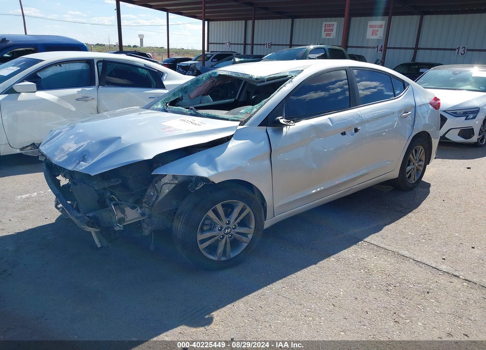 2018 HYUNDAI ELANTRA SEL VIN: 5NPD84LF5JH263591