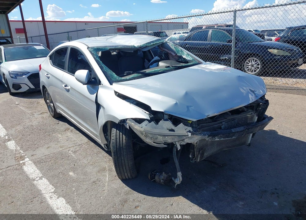 2018 HYUNDAI ELANTRA SEL VIN: 5NPD84LF5JH263591