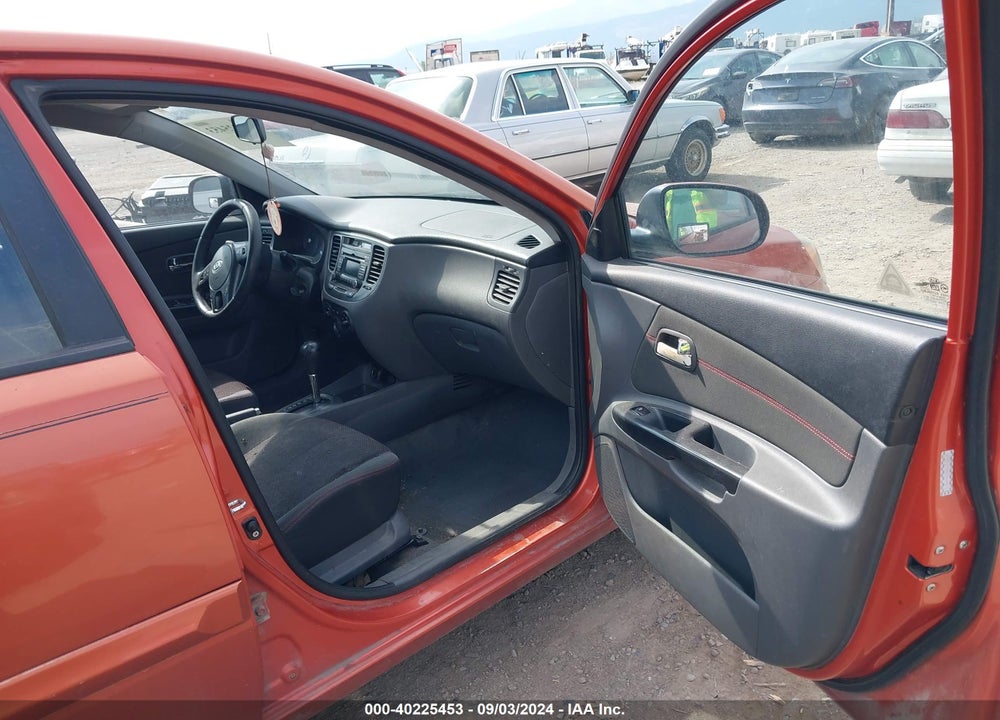 2011 KIA RIO VIN: KNADH4A38B6732111