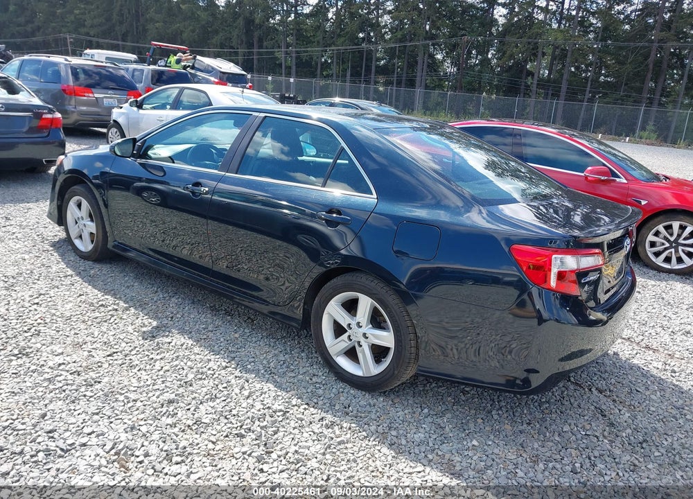 2014 TOYOTA CAMRY SE VIN: 4T1BF1FK2EU442439