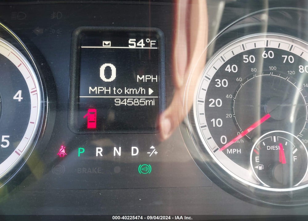 2018 RAM 5500 CHASSIS TRADESMAN/SLT VIN: 3C7WRNBL9JG274074