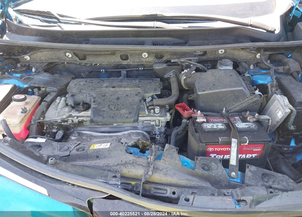 2018 TOYOTA RAV4 XLE VIN: JTMWFREV4JJ176028