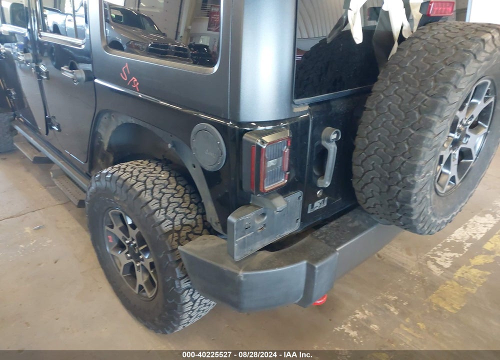 2015 JEEP WRANGLER UNLIMITED SPORT VIN: 1C4BJWDG1FL612540