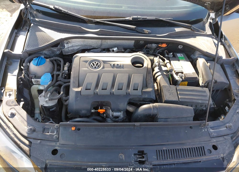 2013 VOLKSWAGEN PASSAT VIN: 1VWCN7A3XDC093319