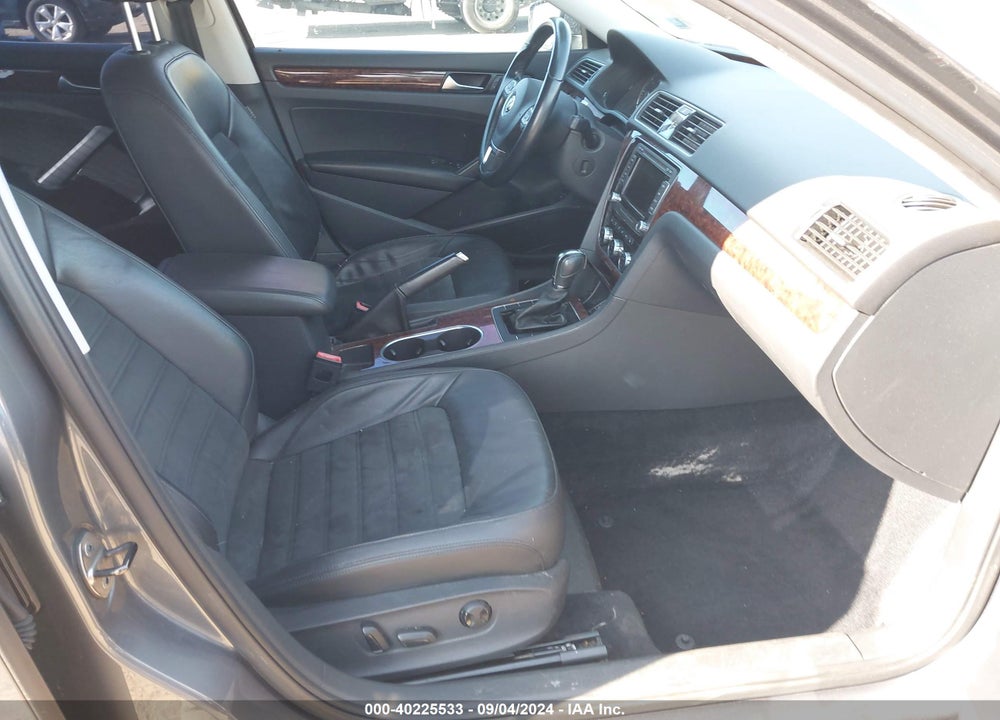 2013 VOLKSWAGEN PASSAT VIN: 1VWCN7A3XDC093319