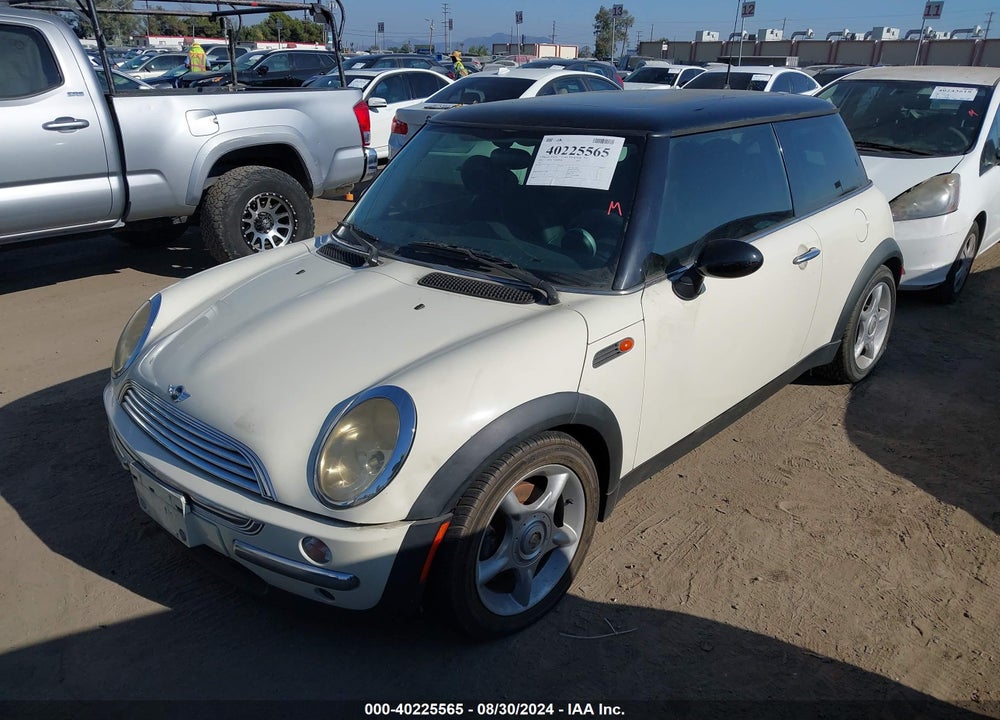 2003 MINI COOPER VIN: WMWRC33443TJ50160