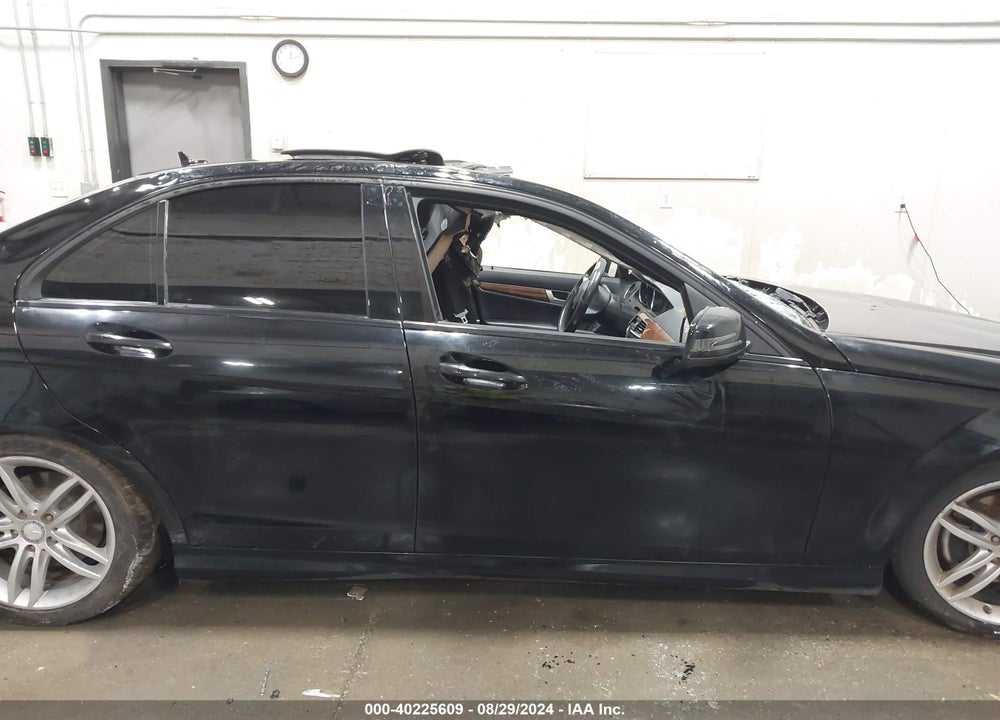 2012 MERCEDES-BENZ C 300 VIN: WDDGF8BBXCA604685