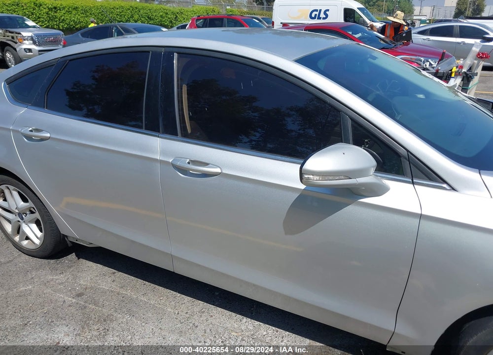 2016 FORD FUSION SE VIN: 3FA6P0H79GR285773