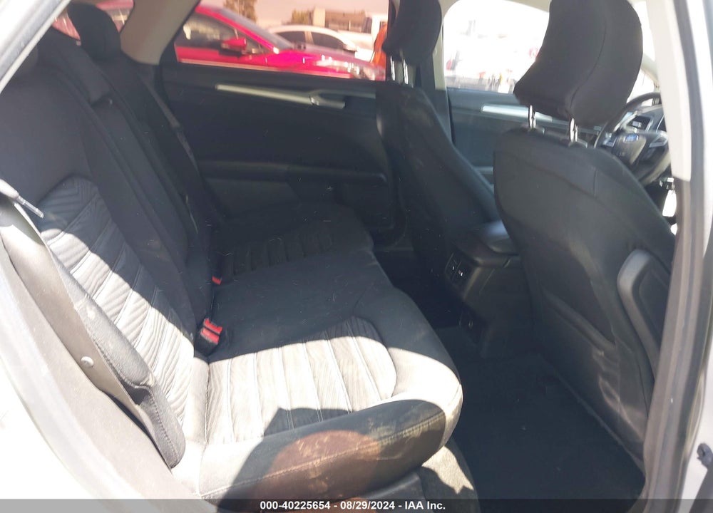 2016 FORD FUSION SE VIN: 3FA6P0H79GR285773