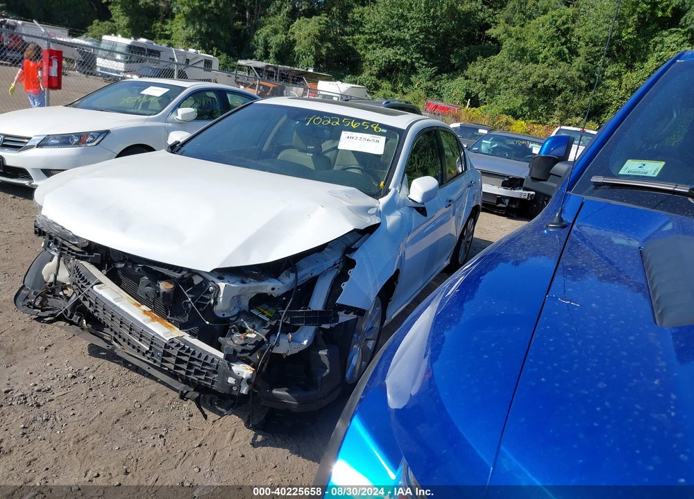 2015 HONDA ACCORD EX-L VIN: 1HGCR2F81FA090355