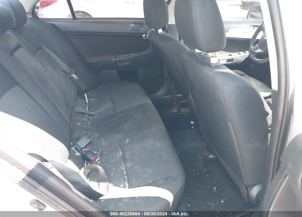 2011 MITSUBISHI LANCER ES VIN: JA32U2FU8BU032045