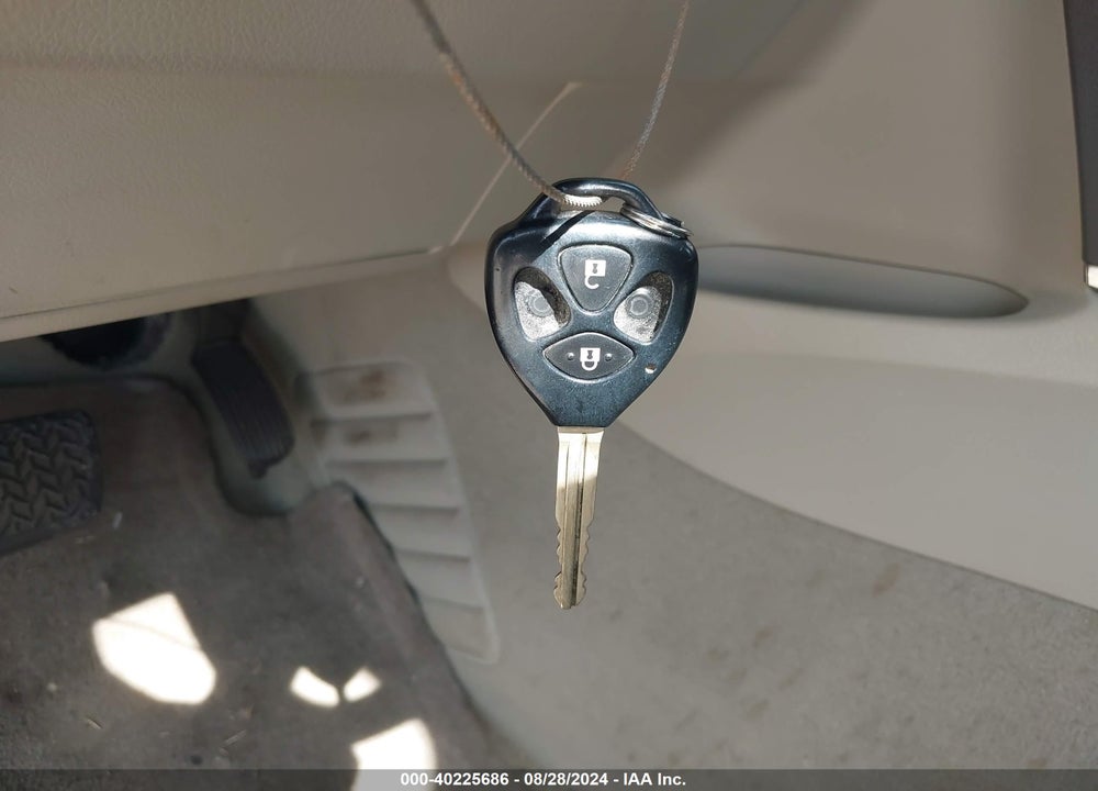 2010 TOYOTA CAMRY LE VIN: 4T4BF3EK3AR067836