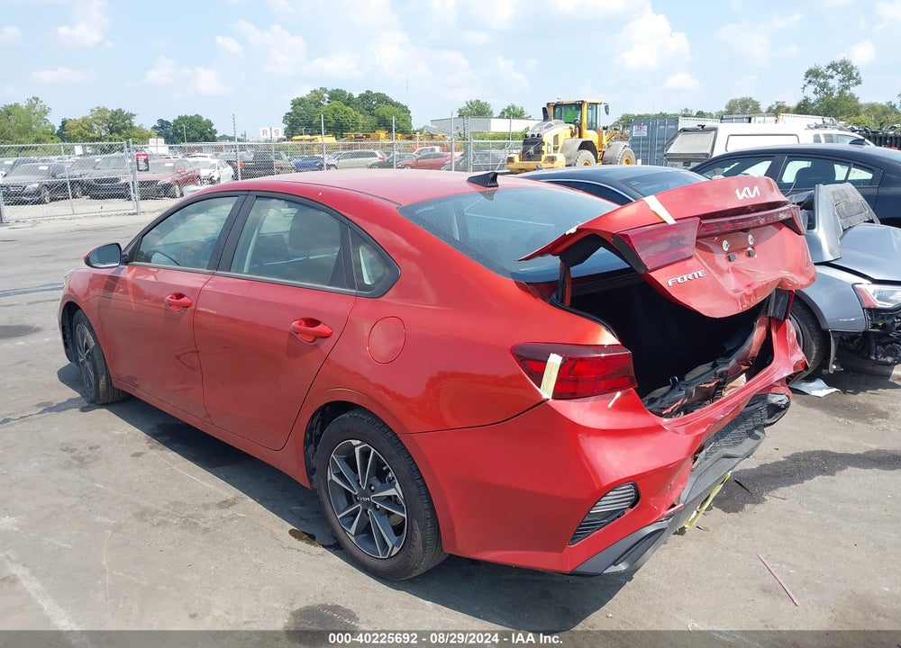 2024 KIA FORTE LXS VIN: 3KPF24AD4RE717518