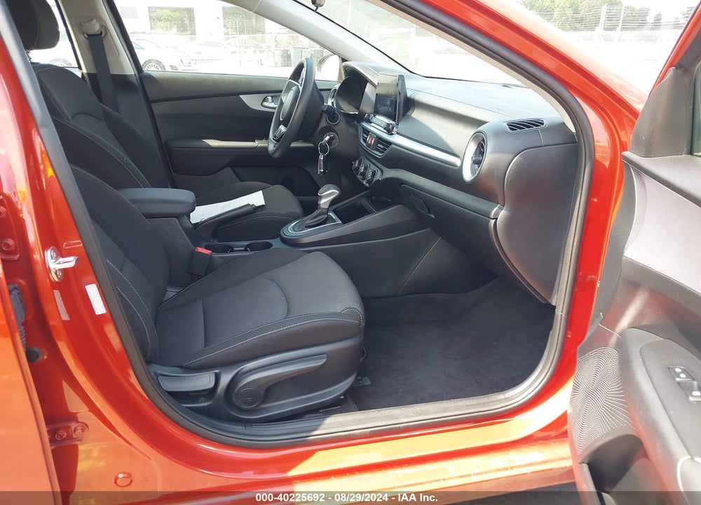 2024 KIA FORTE LXS VIN: 3KPF24AD4RE717518