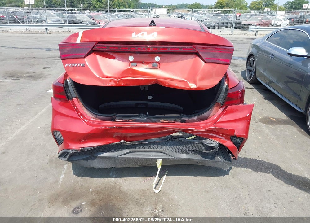2024 KIA FORTE LXS VIN: 3KPF24AD4RE717518