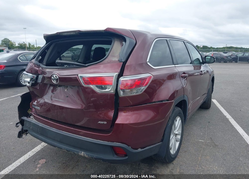 2016 TOYOTA HIGHLANDER LE V6 VIN: 5TDBKRFH3GS318397