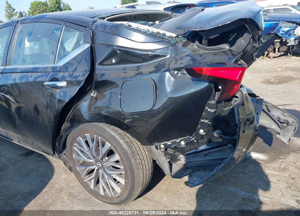 2023 NISSAN ALTIMA SV FWD VIN: 1N4BL4DV7PN324496