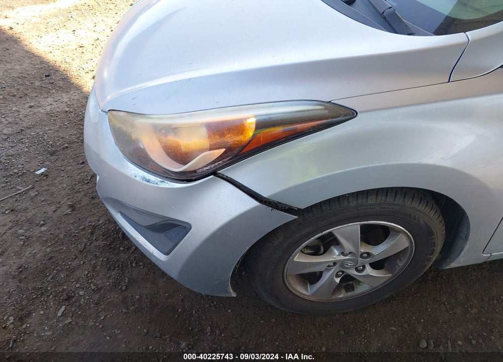 2014 HYUNDAI ELANTRA SE VIN: 5NPDH4AE6EH516031